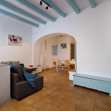 Holiday home Lets Holidays Cozy House In The Center Of Town
